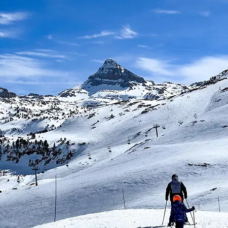 Sur Les Pistes Gr10, Vue Vallee Lägenhet *